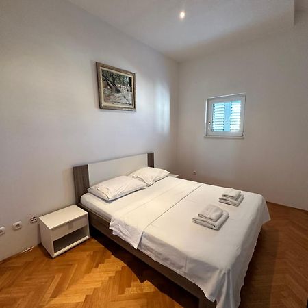 Kaštela Apartments Villa Ohana מראה חיצוני תמונה