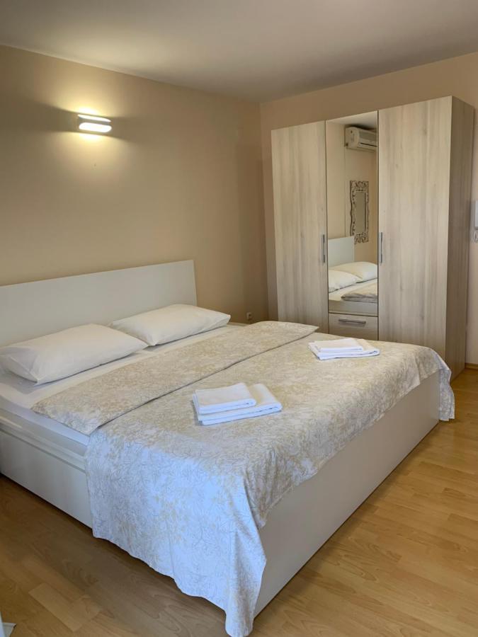 Kaštela Apartments Villa Ohana מראה חיצוני תמונה