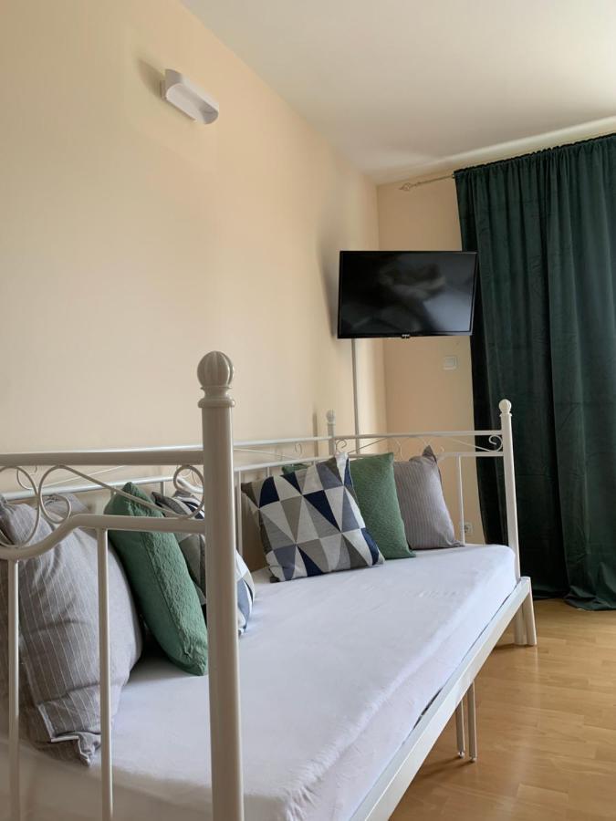 Kaštela Apartments Villa Ohana מראה חיצוני תמונה