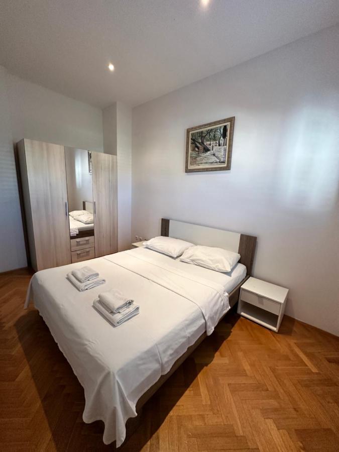 Kaštela Apartments Villa Ohana מראה חיצוני תמונה